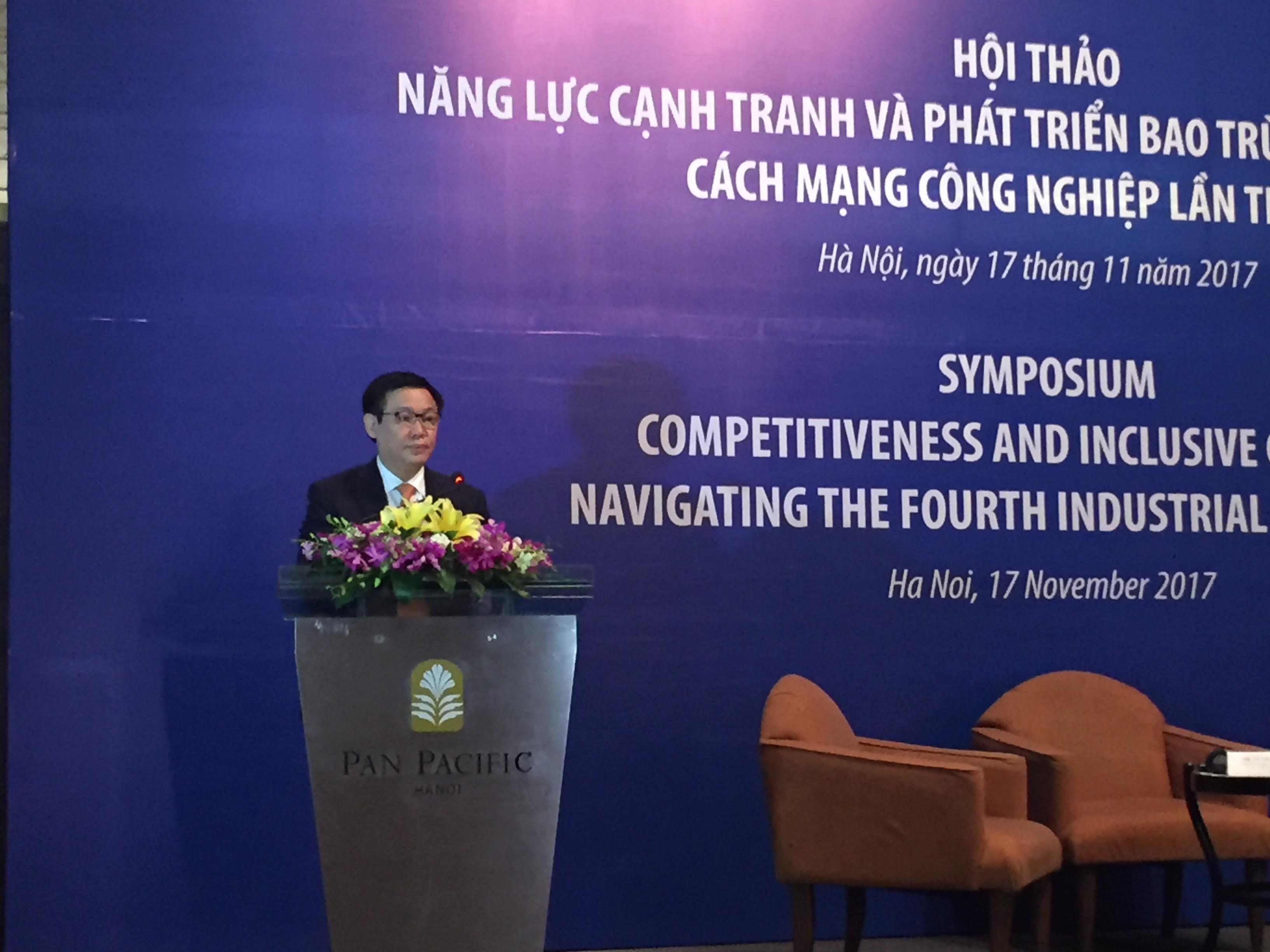 PTT Vương Đ&igrave;nh Huệ chỉ ra 4 th&aacute;ch thức về năng lực cạnh tranh v&agrave; ph&aacute;t triển của CMCN 4.0