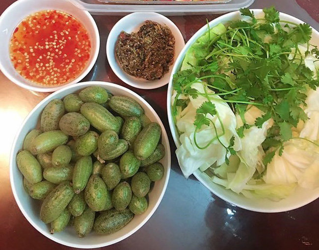 Gần 300.000 đồng/kg nh&oacute;t xanh đầu m&ugrave;a vẫn &lsquo;h&uacute;t&rsquo; người mua