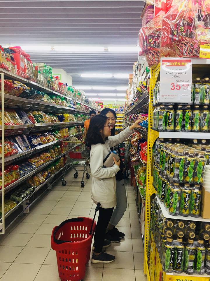 Tết Mậu Tuất: Giỏ qu&agrave; Tết bắt đầu 'chiếm lĩnh' thị trường
