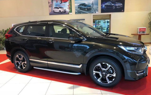 Honda Việt Nam l&ecirc;n tiếng về việc Đại l&yacute; &eacute;p kh&aacute;ch h&agrave;ng mua phụ kiện để lấy CR-V