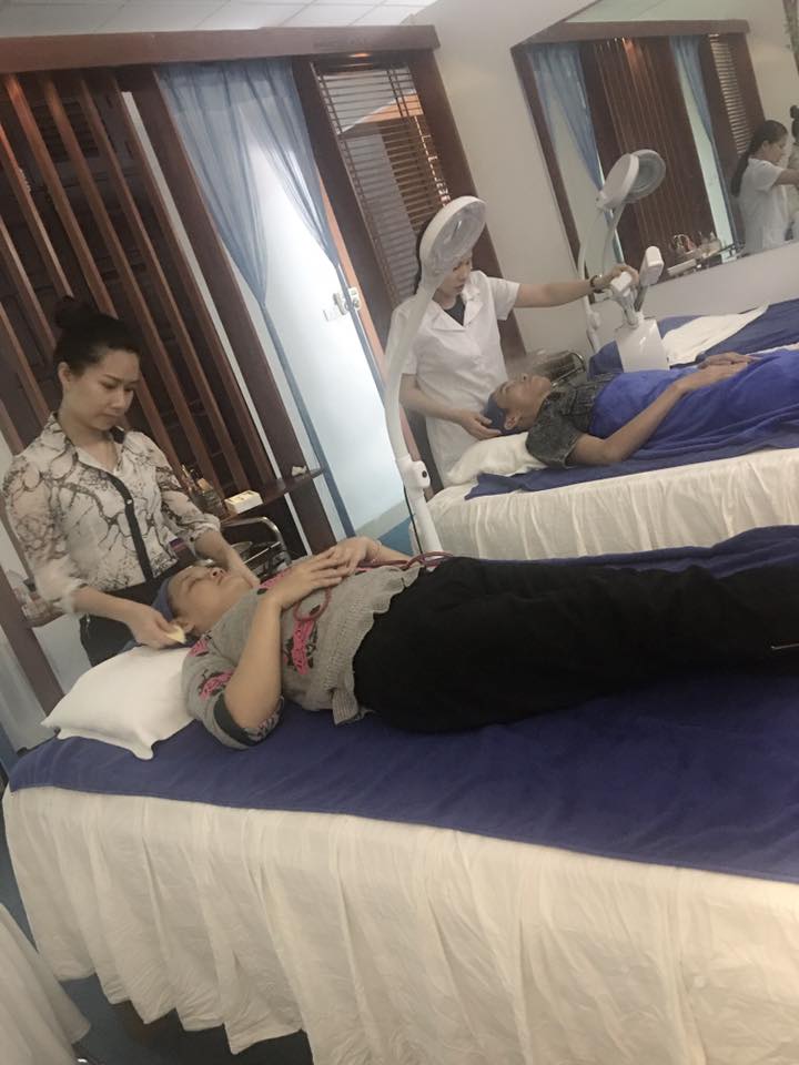 Thời trang, spa đua nhau giảm gi&aacute; dịp lễ 30/4 v&agrave; 1/5