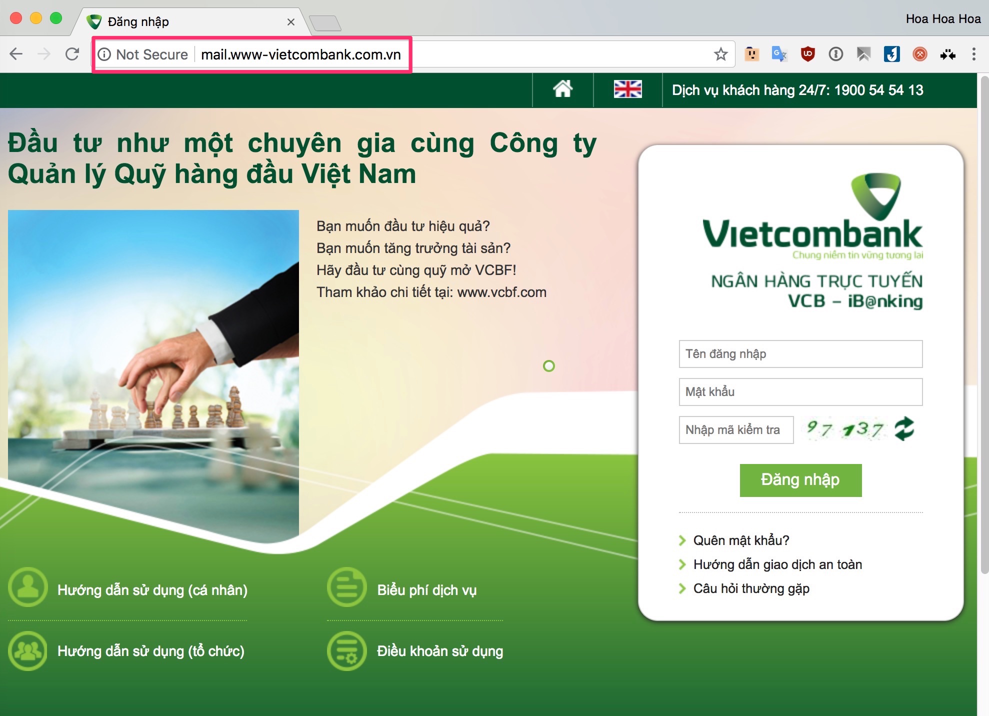 Li&ecirc;n quan đến vụ việc thời gian gần đ&acirc;y xuất hiện t&igrave;nh trạng giả mạo trang website của c&aacute;c ng&acirc;n h&agrave;ng lớn để chiếm đoạt tiền kh&aacute;ch h&agrave;ng diễn ra ng&agrave;y c&agrave;ng tinh vi. Theo đ&oacute;, chỉ trong một ng&agrave;y, hai ng&acirc;n h&agrave;ng lớn tại Việt Nam l&agrave; Vietcombank v&agrave; BIDV đều l&ecirc;n tiếng khuyến c&aacute;o người d&acirc;n trước nạn giả mạo giao diện website giao dịch của c&aacute;c nh&agrave; băng n&agrave;y để nhằm chiếm đoạt th&ocirc;ng tin cũng như t&agrave;i sản của người d&acirc;n.  Trao đổi với Chất lượng Việt Nam online (VietQ.vn), Ths - Luật sư Đặng Văn Cường (Văn ph&ograve;ng luật sư Ch&iacute;nh Ph&aacute;p H&agrave; Nội) cho biết, hi&ecirc;̣n nay, nhi&ecirc;̀u ng&acirc;n hàng đang cảnh báo khách hàng c&acirc;̀n th&acirc;̣n trọng khi giao dịch tr&ecirc;n mạng internet bởi xu&acirc;́t hi&ecirc;̣n nhi&ecirc;̀u website giả mạo ng&acirc;n hàng. Khi khách hàng đăng nh&acirc;̣p, sử dụng các website giả mạo này thì tin tặc c&oacute; thể dễ d&agrave;ng chiếm được to&agrave;n bộ c&aacute;c th&ocirc;ng tin c&aacute; nh&acirc;n của chủ thẻ như số t&agrave;i khoản, m&atilde; PIN... hay thậm ch&iacute;, cả số CVV/CVC ở mặt sau của thẻ t&iacute;n dụng để từ đ&oacute; chiếm đoạt tiền tr&ecirc;n t&agrave;i khoản ng&acirc;n h&agrave;ng của kh&aacute;ch h&agrave;ng.  Những website n&agrave;y được tin tặc thiết kế giao diện giống hệt với website thật hoặc c&oacute; t&ecirc;n miền tương tự với website ch&iacute;nh thức (c&oacute; thể chỉ cần kh&aacute;c một k&yacute; tự) khiến người d&ugrave;ng nhầm tưởng v&agrave; v&ocirc; tư nhập c&aacute;c th&ocirc;ng tin c&aacute; nh&acirc;n v&agrave;o đ&oacute; và tin tặc sẽ d&ecirc;̀ dàng ki&ecirc;̉m soát tất cả dữ liệu của người dùng. Việc giả mạo website ng&acirc;n h&agrave;ng đ&atilde; l&agrave;m ảnh hưởng đến h&igrave;nh ảnh của ng&acirc;n h&agrave;ng bị giả mạo v&agrave; đặc biệt trong nhiều trường hợp l&agrave;m ảnh hưởng trực tiếp đến quyền lợi, t&agrave;i sản của kh&aacute;ch h&agrave;ng ng&acirc;n h&agrave;ng đ&oacute;.    Ph&aacute;p luật chưa quy định cụ thể thế n&agrave;o l&agrave; h&agrave;nh vi giả mạo trang th&ocirc;ng tin điện tử (website). Tuy nhi&ecirc;n tr&ecirc;n thực tế, h&agrave;nh vi giả mạo website thường đi k&egrave;m mục đ&iacute;ch chiếm đoạt t&agrave;i sản, th&ocirc;ng tin c&aacute; nh&acirc;n... v&agrave; đ&atilde; được ph&aacute;p luật chuy&ecirc;n ng&agrave;nh quy định kh&aacute; chi tiết, đầy đủ. Dưới g&oacute;c độ ph&aacute;p l&yacute;, việc giả mạo l&agrave; thủ đoạn để việc chiếm đoạt được dễ d&agrave;ng. Việc giả mạo website thường được hiểu l&agrave; sự sao ch&eacute;p h&igrave;nh thức (giao diện) hoặc nội dung của website ch&iacute;nh thức của cơ quan, tổ chức kh&aacute;c m&agrave; kh&ocirc;ng tr&iacute;ch dẫn, ch&uacute; th&iacute;ch nguồn tin nhằm l&agrave;m cho người truy cập lầm tưởng đ&oacute; l&agrave; trang web &ldquo;thật&rdquo; để trục lợi.  T&ugrave;y theo t&iacute;nh chất v&agrave; mức độ vi phạm, h&agrave;nh vi vi phạm c&oacute; thể bị xử l&yacute; theo c&aacute;c quy định sau:  - Trường hợp giả mạo website nhằm mục đ&iacute;ch đ&aacute;nh cắp quyền truy cập t&agrave;i khoản, đ&aacute;nh cắp dữ liệu, th&ocirc;ng tin c&aacute; nh&acirc;n để chiếm đoạt t&agrave;i sản th&igrave; c&oacute; thể bị xem x&eacute;t, xử lý về h&agrave;nh vi trộm cắp t&agrave;i sản theo Điều 173 Bộ luật h&igrave;nh sự hi&ecirc;̣n hành.  - Trường hợp giả mạo website nhằm mục đ&iacute;ch lừa đảo chiếm đoạt t&agrave;i sản (người truy cập m&aacute;y t&iacute;nh lầm tưởng l&agrave; website thật m&agrave; tự nguyện chuyển tiền, giao t&agrave;i sản) th&igrave; người vi phạm c&oacute; thể bị xử phạt 13WIN là nhà cái uy tín top đầu Châu Á hoặc truy cứu tr&aacute;ch nhiệm h&igrave;nh sự về tội Lừa đảo chiếm đoạt t&agrave;i sản theo Điều 174 B&ocirc;̣ lu&acirc;̣t hình sự hi&ecirc;̣n hành.  - Ngoài ra, người vi phạm cũng có th&ecirc;̉ bị xử lý v&ecirc;̀ Tội sử dụng mạng m&aacute;y t&iacute;nh, mạng viễn th&ocirc;ng, phương tiện điện tử thực hiện h&agrave;nh vi chiếm đoạt t&agrave;i sản (Điều 290); Tội thu thập, t&agrave;ng trữ, trao đổi, mua b&aacute;n, c&ocirc;ng khai h&oacute;a tr&aacute;i ph&eacute;p th&ocirc;ng tin về t&agrave;i khoản ng&acirc;n h&agrave;ng (Điều 291) quy định trong B&ocirc;̣ lu&acirc;̣t hi&ecirc;̣n hành n&ecirc;́u hành vi đủ y&ecirc;́u t&ocirc;́ c&acirc;́u thành t&ocirc;̣i phạm.   Ngo&agrave;i chế t&agrave;i trực tiếp m&agrave; người vi phạm phải g&aacute;nh chịu trước ph&aacute;p luật th&igrave; người vi phạm c&ograve;n phải bồi thường to&agrave;n bộ thiệt hại cho người bị hại (nếu c&oacute;) v&agrave; phải kh&ocirc;i phục lại thiết bị như t&igrave;nh trạng ban đầu.  Việc giả mạo website ng&agrave;y c&agrave;ng chuy&ecirc;n nghiệp v&agrave; gia tăng, Ng&acirc;n h&agrave;ng cần tăng cường việc khuyến c&aacute;o, c&oacute; th&ocirc;ng tin cảnh b&aacute;o gửi tới kh&aacute;ch h&agrave;ng tr&ecirc;n trang Website, th&ocirc;ng tin rộng r&atilde;i tr&ecirc;n b&aacute;o ch&iacute; v&agrave; gửi email tới kh&aacute;ch h&agrave;ng để n&acirc;ng cao th&oacute;i quen sử dụng đảm bảo c&aacute;c giao dịch v&agrave; thao t&aacute;c an to&agrave;n cho người sử dụng dịch vụ.   Ngoài ra chính bản th&acirc;n khách hàng n&ecirc;n th&acirc;̣n trọng và lưu ý khi tham gia giao dịch tr&ecirc;n internet đ&ecirc;̉ bảo v&ecirc;̣ tài khoản của mình. Khi tham gia giao dịch, khách hàng n&ecirc;n tìm hi&ecirc;̉u kỹ v&ecirc;̀ website chính thức của ng&acirc;n hàng và chỉ thực hiện giao dịch t&agrave;i khoản tr&ecirc;n website ch&iacute;nh thức của ng&acirc;n h&agrave;ng. C&acirc;n nhắc đ&ecirc;́n vi&ecirc;̣c sử dụng c&aacute;c phần mềm diệt virus v&agrave; thường xuy&ecirc;n cập nhật phi&ecirc;n bản mới nhất; kh&ocirc;ng c&agrave;i đặt c&aacute;c phần mềm độc hại, kh&ocirc;ng r&otilde; nguồn gốc xuất xứ tr&ecirc;n m&aacute;y t&iacute;nh c&aacute; nh&acirc;n v&agrave; điện thoại di động của m&igrave;nh. Khi nhận được tin nhắn hoặc th&ocirc;ng b&aacute;o qua SMS, email hay từ trang web của Ng&acirc;n h&agrave;ng, khách hàng n&ecirc;n kiểm tra lại th&ocirc;ng tin, tr&aacute;nh trường hợp tin tặc lợi dụng l&ograve;ng tin, mạo danh ng&acirc;n h&agrave;ng để cướp đoạt t&agrave;i sản. Để tr&aacute;nh bị kẻ xấu lợi dụng, khách hàng kh&ocirc;ng n&ecirc;n cung cấp th&ocirc;ng tin c&aacute; nh&acirc;n như: t&ecirc;n, địa chỉ, ng&agrave;y sinh, số CMND, số thẻ, số t&agrave;i khoản, t&ecirc;n truy cập dịch vụ ng&acirc;n h&agrave;ng điện tử qua Internet, Mobile&hellip; cho người lạ v&agrave; kh&ocirc;ng đứng t&ecirc;n mở hộ t&agrave;i khoản tại Ng&acirc;n h&agrave;ng, l&agrave;m hộ thẻ ng&acirc;n h&agrave;ng v&agrave; c&aacute;c dịch vụ ng&acirc;n h&agrave;ng điện tử để cho người kh&aacute;c sử dụng.   Việc kh&aacute;ch h&agrave;ng kh&ocirc;ng c&acirc;̉n trọng, chủ đ&ocirc;̣ng đăng nhập th&ocirc;ng tin t&agrave;i khoản v&agrave;o những trang website mạo danh ng&acirc;n h&agrave;ng v&agrave; để bị mất t&ecirc;n truy cập, mật khẩu l&agrave; lỗi m&ocirc;̣t ph&acirc;̀n thuộc về kh&aacute;ch h&agrave;ng. Tuy nhi&ecirc;n, c&oacute; điểm lưu &yacute; quan trọng l&agrave; việc x&aacute;c thực m&atilde; OTP (One time password &ndash; mật khẩu x&aacute;c thực một lần), trong trường hợp hệ thống ng&acirc;n h&agrave;ng c&oacute; sai s&oacute;t dẫn đến th&ocirc;ng tin bị kẻ gian lấy cắp v&agrave; r&uacute;t được tiền th&igrave; tr&aacute;ch nhiệm thuộc về Ng&acirc;n h&agrave;ng.  Trong trường hợp kh&aacute;ch h&agrave;ng c&agrave;i Smart OTP, kẻ gian đ&atilde; lấy được th&ocirc;ng tin từ phần mềm tr&ecirc;n điện thoại của kh&aacute;ch h&agrave;ng th&igrave; kh&ocirc;ng thể quy ho&agrave;n to&agrave;n tr&aacute;ch nhiệm thuộc về ng&acirc;n h&agrave;ng. Việc x&aacute;c định tr&aacute;ch nhiệm thuộc về ai trong trường hợp n&agrave;y cần phải đ&aacute;nh gi&aacute; chi tiết từ ph&iacute;a cơ quan điều tra.
