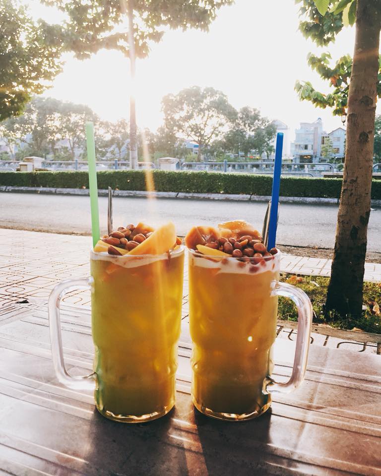 Mở qu&aacute;n nước m&iacute;a với chi ph&iacute; khoảng10 triệu đồng, mỗi ng&agrave;y nắng n&oacute;ng l&atilde;i 2 triệu đồng