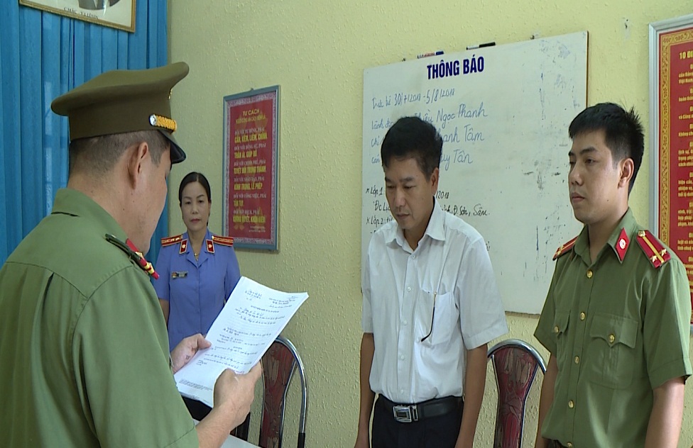 Vụ sửa điểm Sơn La: Liệu lực lượng c&ocirc;ng an địa phương c&oacute; bị xử l&yacute;?