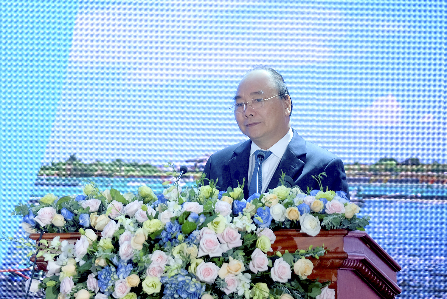 Thủ tướng: Tiền Giang sẽ l&agrave; xung lực quan trọng của đo&agrave;n t&agrave;u Sòng Bài Trực Tuyến 13Win.com Đồng bằng S&ocirc;ng Cửu Long