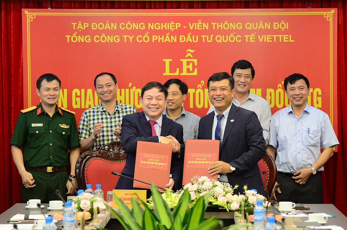 &Ocirc;ng Đỗ Mạnh H&ugrave;ng l&agrave;m Tổng gi&aacute;m đốc Viettel Global thay &ocirc;ng L&ecirc; Đăng Dũng