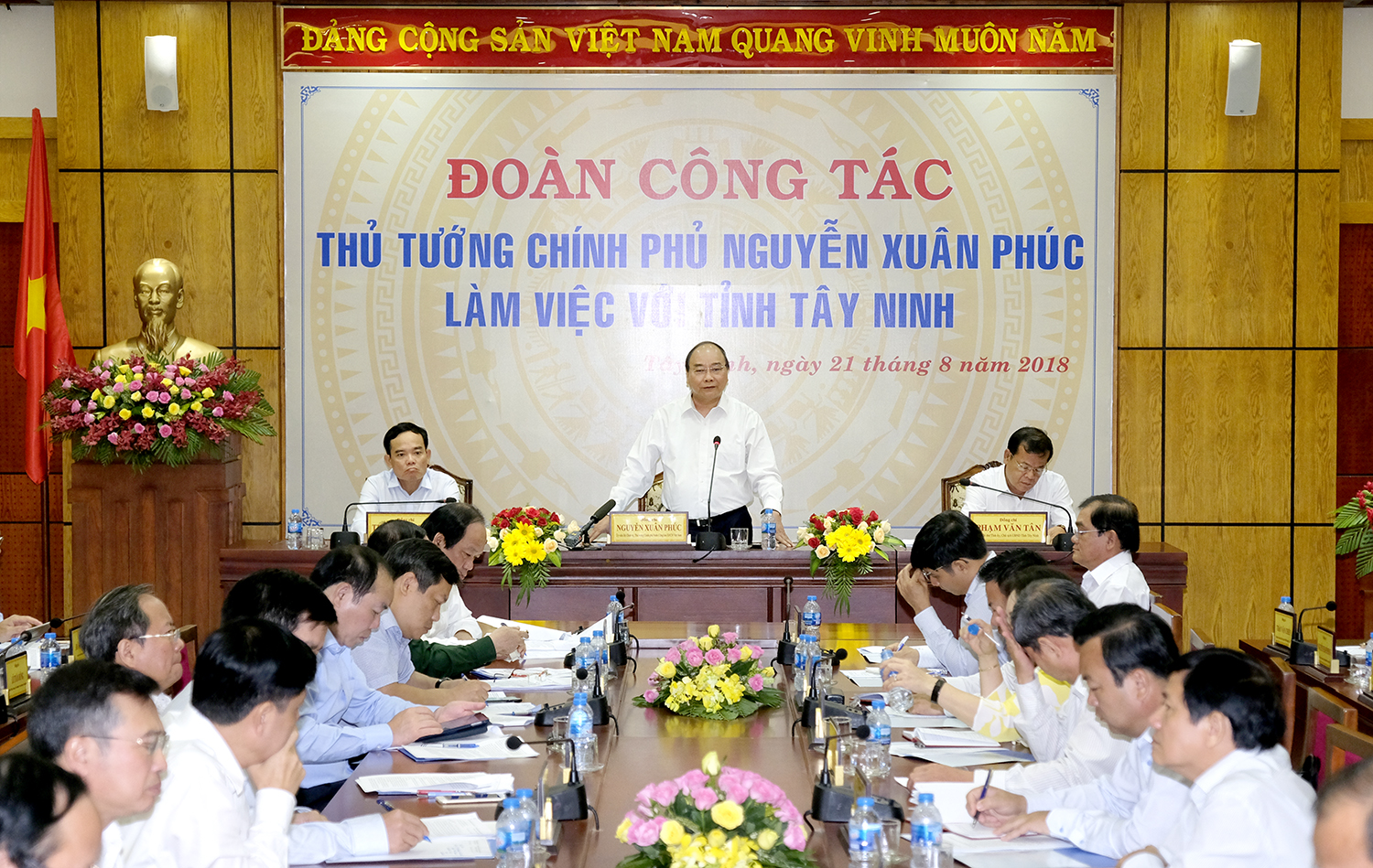 Thủ tướng mong muốn T&acirc;y Ninh l&agrave; h&igrave;nh mẫu l&agrave;m gi&agrave;u bằng n&ocirc;ng nghiệp