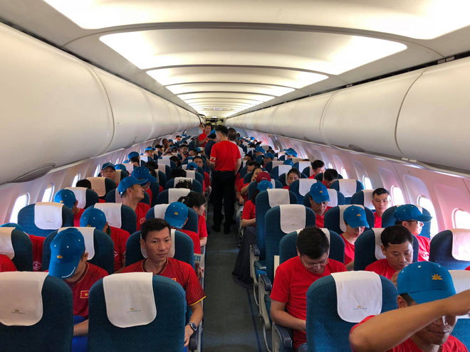 Trận b&aacute;n kết giữa Olympic Việt Nam - Olympic H&agrave;n Quốc: Gi&aacute; tour đi Indonesia tăng &lsquo;ch&oacute;ng mặt&rsquo;