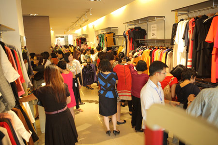 Sau H&M, Zara th&ecirc;m một &lsquo;&ocirc;ng lớn&rsquo; thời trang chuẩn bị &lsquo;đổ bộ&rsquo; về Việt Nam