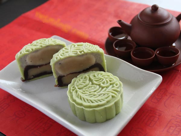 Tết Trung thu 2018: B&aacute;nh Trung thu d&agrave;nh cho người ăn chay, ăn ki&ecirc;ng h&uacute;t kh&aacute;chTết Trung thu 2018: B&aacute;nh Trung thu d&agrave;nh cho người ăn chay, ăn ki&ecirc;ng h&uacute;t kh&aacute;ch
