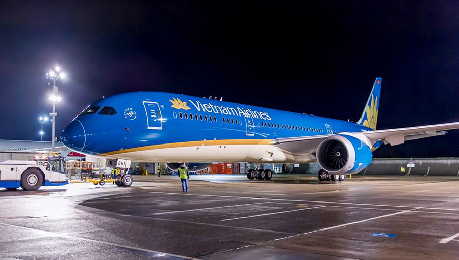 Vietnam Airlines ch&iacute;nh thức b&aacute;n v&eacute; m&aacute;y bay chặng Quảng Ninh - TP.HCM chỉ từ 800.000 đồng