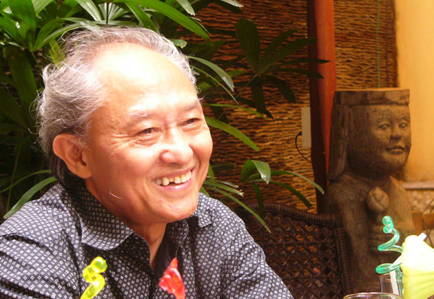 Đầu năm mua muối