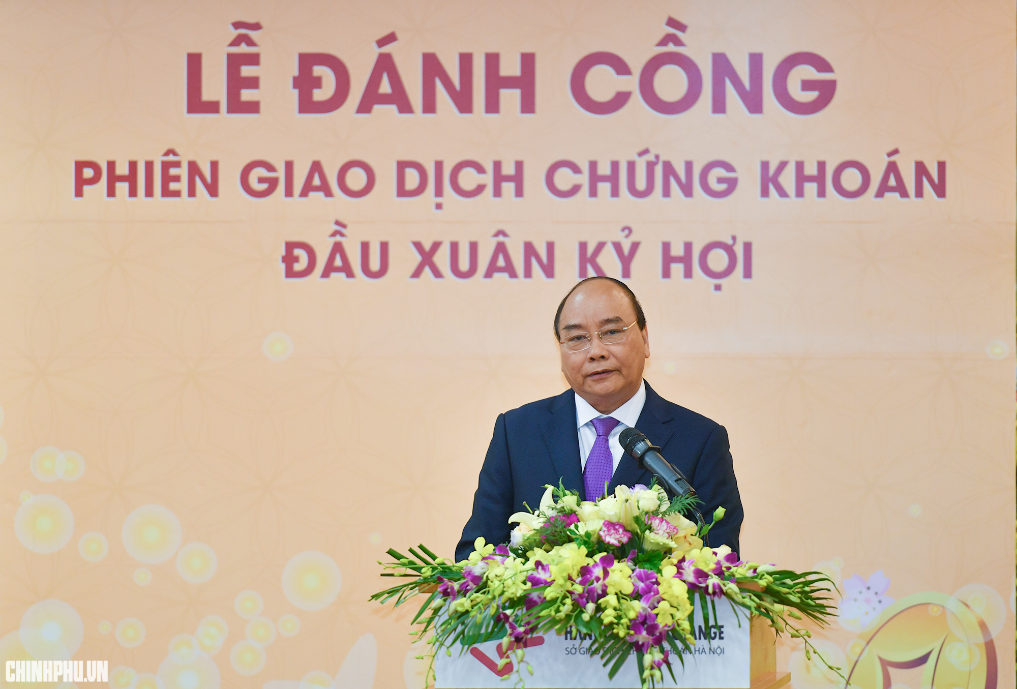 Thủ tướng 13Win15 com - Thương hiệu nhà cái uy tín khai trương phi&ecirc;n giao dịch chứng kho&aacute;n đầu Xu&acirc;n