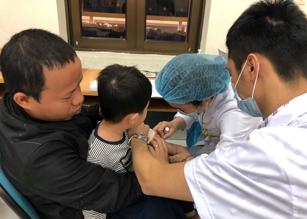 Thủ tướng y&ecirc;u cầu Bộ C&ocirc;ng an điều tra vụ nhiễm s&aacute;n lợn tại Bắc Ninh