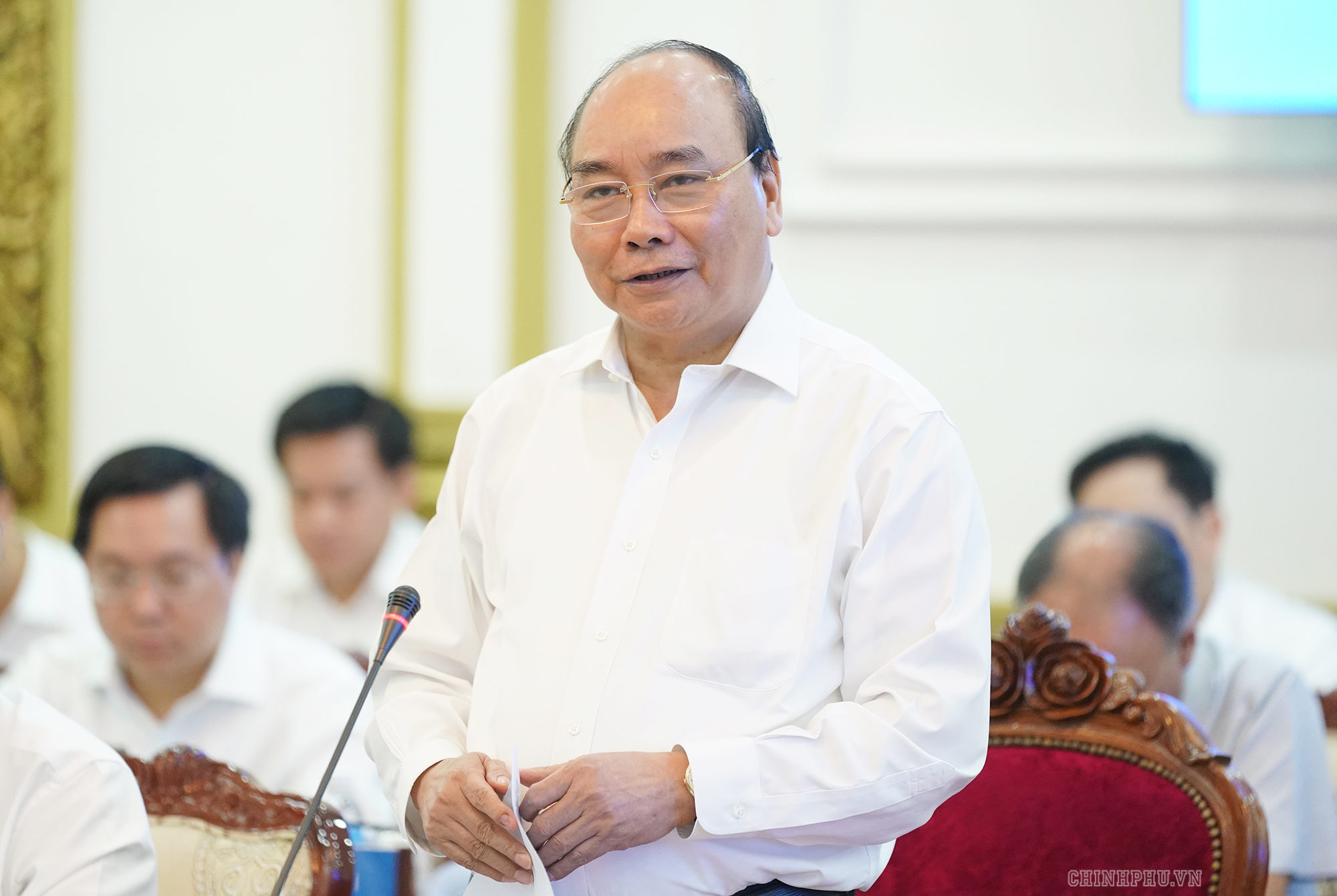 Thủ tướng chủ tr&igrave; họp Tiểu ban KT-XH với TPHCM v&agrave; một số địa phương