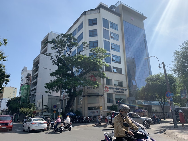 Bệnh viện Thẩm mỹ Kangnam v&agrave; Emcas bị tạm dừng kỹ thuật g&acirc;y m&ecirc; sau sự cố khiến 2 phụ nữ tử vong