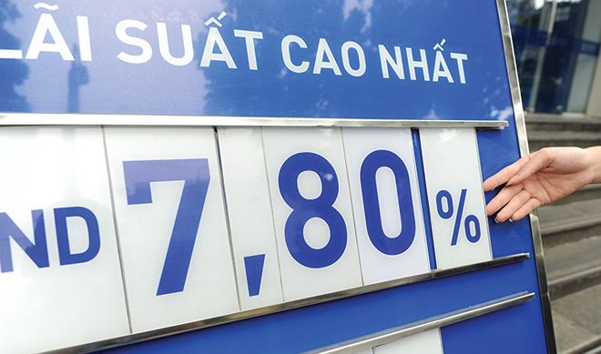 L&atilde;i suất li&ecirc;n ng&acirc;n h&agrave;ng hạ nhiệt