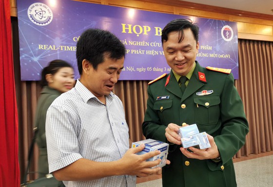 Ưu điểm vượt trội của bộ kit x&eacute;t nghiệm SARS-Cov-2 &lsquo;made in VietNam&rsquo;