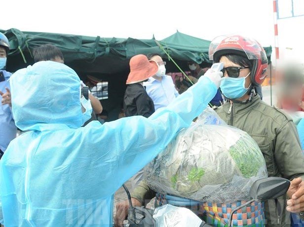 Th&ocirc;ng b&aacute;o khẩn từ Bộ Y tế đối với những người đến Chợ hoa M&ecirc; Linh