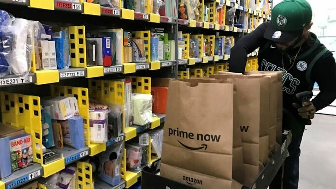 Amazon giảm 30% v&igrave; Covid - 19