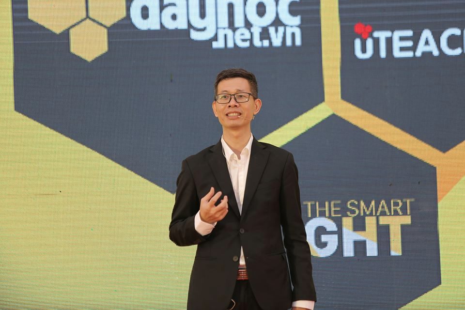 Ng&agrave;y 1- 6, tặng qu&agrave; g&igrave; cho con?