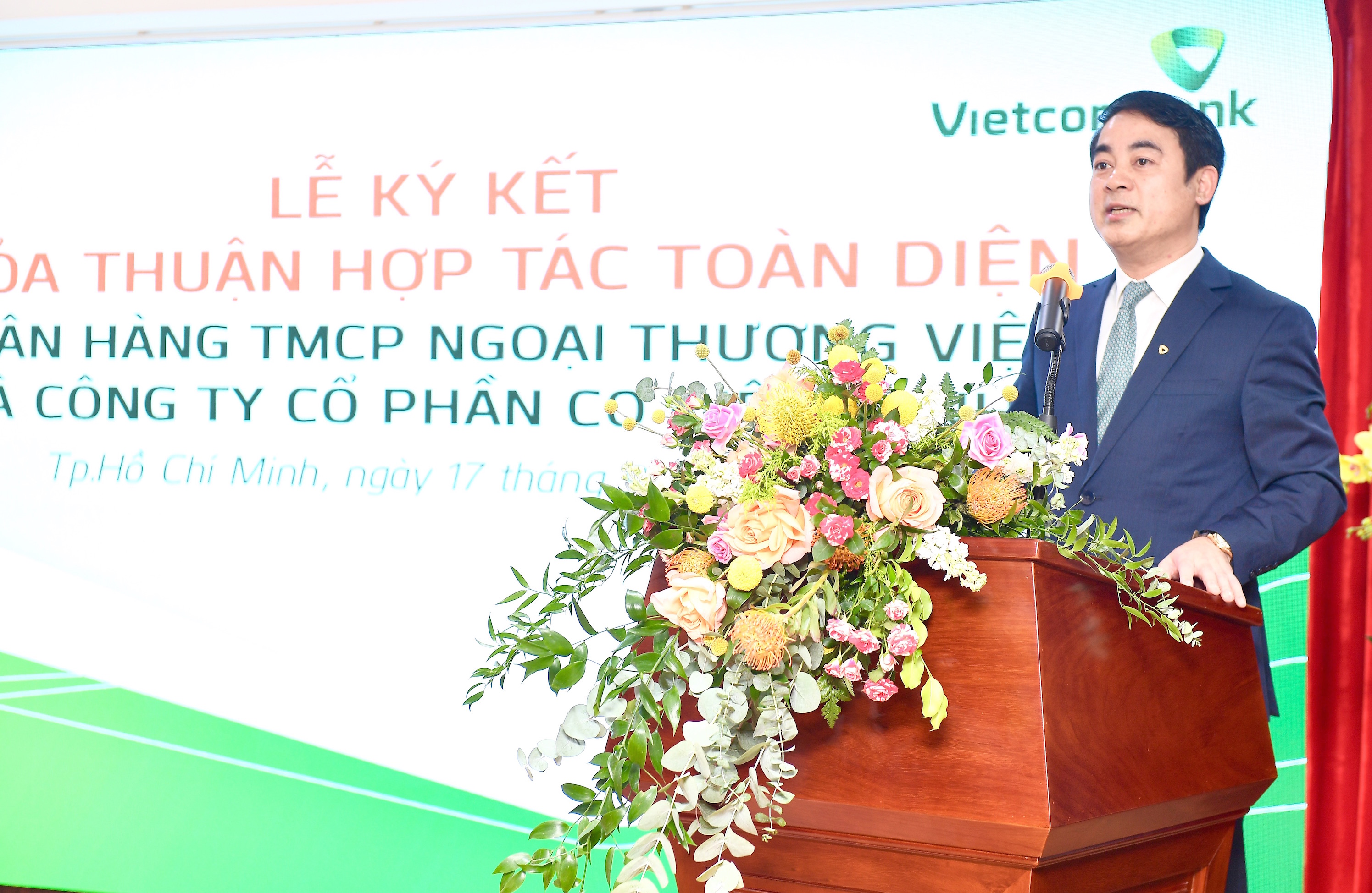 Vietcombank k&yacute; kết Thoả thuận Hợp t&aacute;c to&agrave;n diện v&agrave; Hợp đồng t&iacute;n dụng t&agrave;i trợ Dự &aacute;n nh&agrave; m&aacute;y điện gi&oacute; số 3 (48MW) tại tỉnh Tr&agrave; Vinh với C&ocirc;ng ty Cổ phần Cơ Điện Lạnh (REE Corporation)