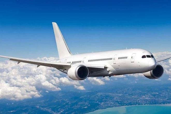 Cục H&agrave;ng kh&ocirc;ng Việt Nam đ&aacute;nh gi&aacute; vụ việc n&agrave;y c&oacute; c&aacute;c dấu hiệu lừa đảo để trục lợi từ h&agrave;nh kh&aacute;ch đi t&agrave;u bay trong bối cảnh đại dịch Covid-19. Do đ&oacute;, Cục H&agrave;ng kh&ocirc;ng Việt Nam đ&atilde; đề nghị Cục A04, Bộ C&ocirc;ng an x&aacute;c minh, l&agrave;m r&otilde; th&ocirc;ng tin n&ecirc;u tr&ecirc;n v&agrave; c&oacute; biện ph&aacute;p để ngăn chặn những h&agrave;nh vi vi phạm ph&aacute;p luật c&oacute; thể g&acirc;y tổn thất cho những h&agrave;nh kh&aacute;ch c&oacute; nhu cầu về nước cũng như h&igrave;nh ảnh của h&atilde;ng h&agrave;ng kh&ocirc;ng. Đồng thời, khuyến c&aacute;o c&ocirc;ng d&acirc;n thường xuy&ecirc;n theo d&otilde;i, truy cập v&agrave;o website ch&iacute;nh thức của Cục L&atilde;nh sự Bộ Ngoại giao https://lanhsuvietnam.gov.vn/default.aspx, Bộ Giao th&ocirc;ng vận tải https://www.mt.gov.vn/vn/Pages/Trangchu.aspx; Cục H&agrave;ng kh&ocirc;ng Việt Nam https://caa.gov.vn/ v&agrave;  website ch&iacute;nh thống của c&aacute;c h&atilde;ng h&agrave;ng kh&ocirc;ng để cập nhật th&ocirc;ng tin ch&iacute;nh x&aacute;c về  việc hỗ trợ c&aacute;c chuyến bay đưa c&ocirc;ng d&acirc;n Việt Nam về nước trong đại dịch Covid-19.