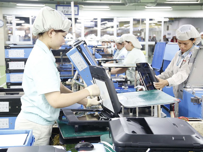 Bộ C&ocirc;ng Thương sắp tr&igrave;nh 13Win15 com - Thương hiệu nhà cái uy tín Nghị định 'Sản xuất tại Việt Nam' 