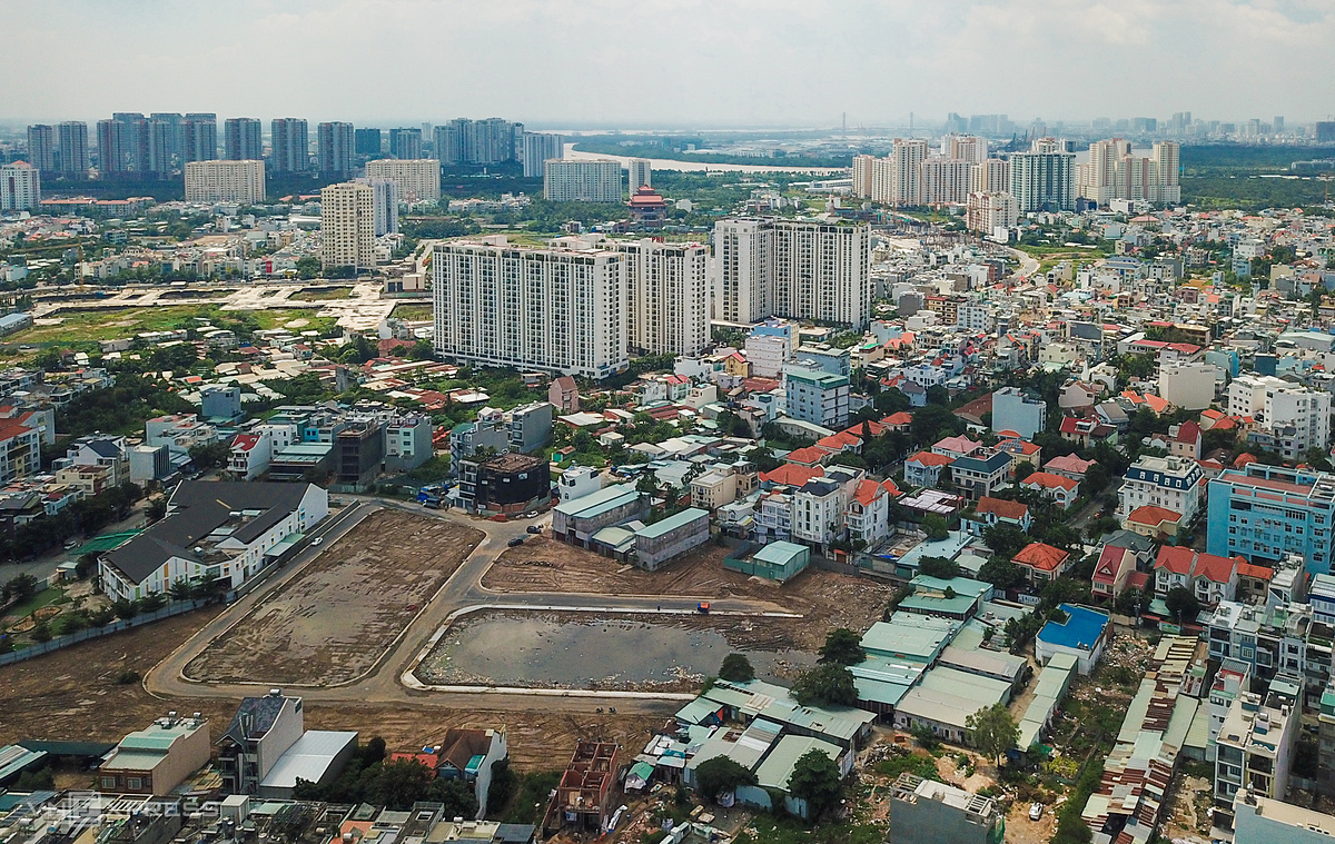 Ph&oacute; Thủ tướng y&ecirc;u cầu kiểm so&aacute;t gi&aacute; th&eacute;p, bất động sản