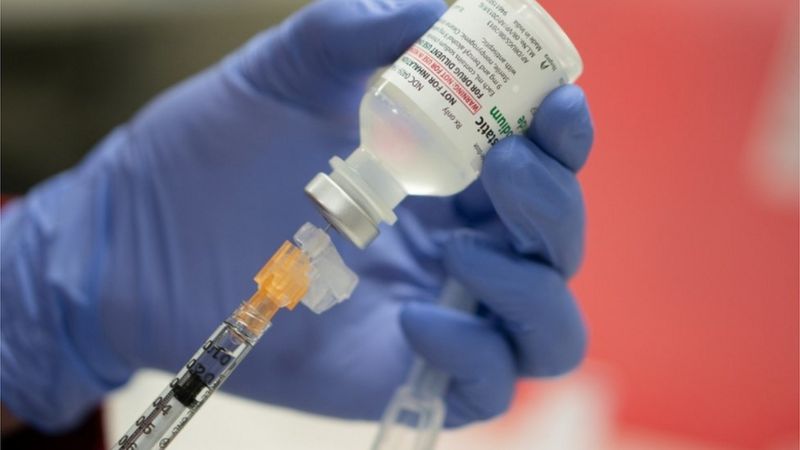 Bộ Y tế cảnh b&aacute;o t&igrave;nh trạng lừa đảo ti&ecirc;m vaccine ph&ograve;ng COVID-19