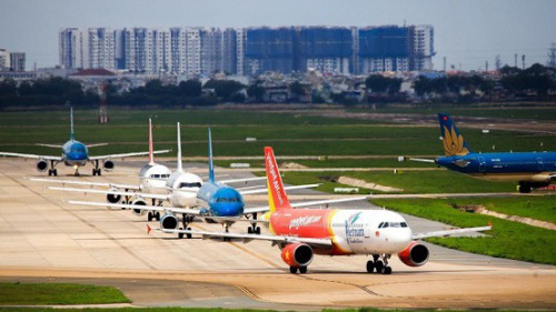 H&agrave;ng kh&ocirc;ng: Giới hạn lượng h&agrave;nh kh&aacute;ch đến TPHCM 