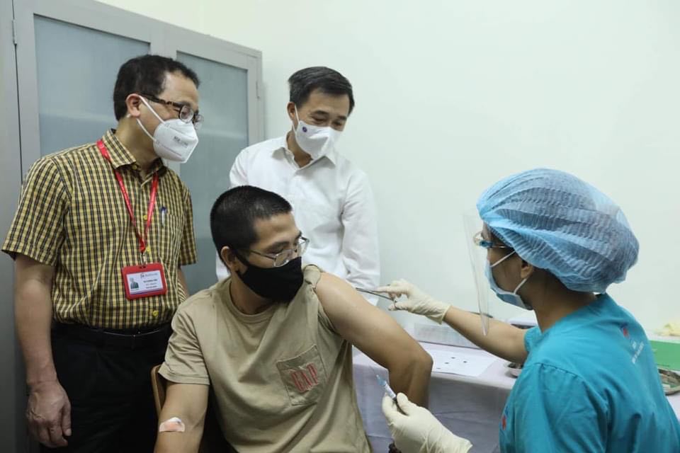 Bộ Y tế th&agrave;nh lập 4 đo&agrave;n kiểm tra ti&ecirc;m vaccine ph&ograve;ng COVID-19