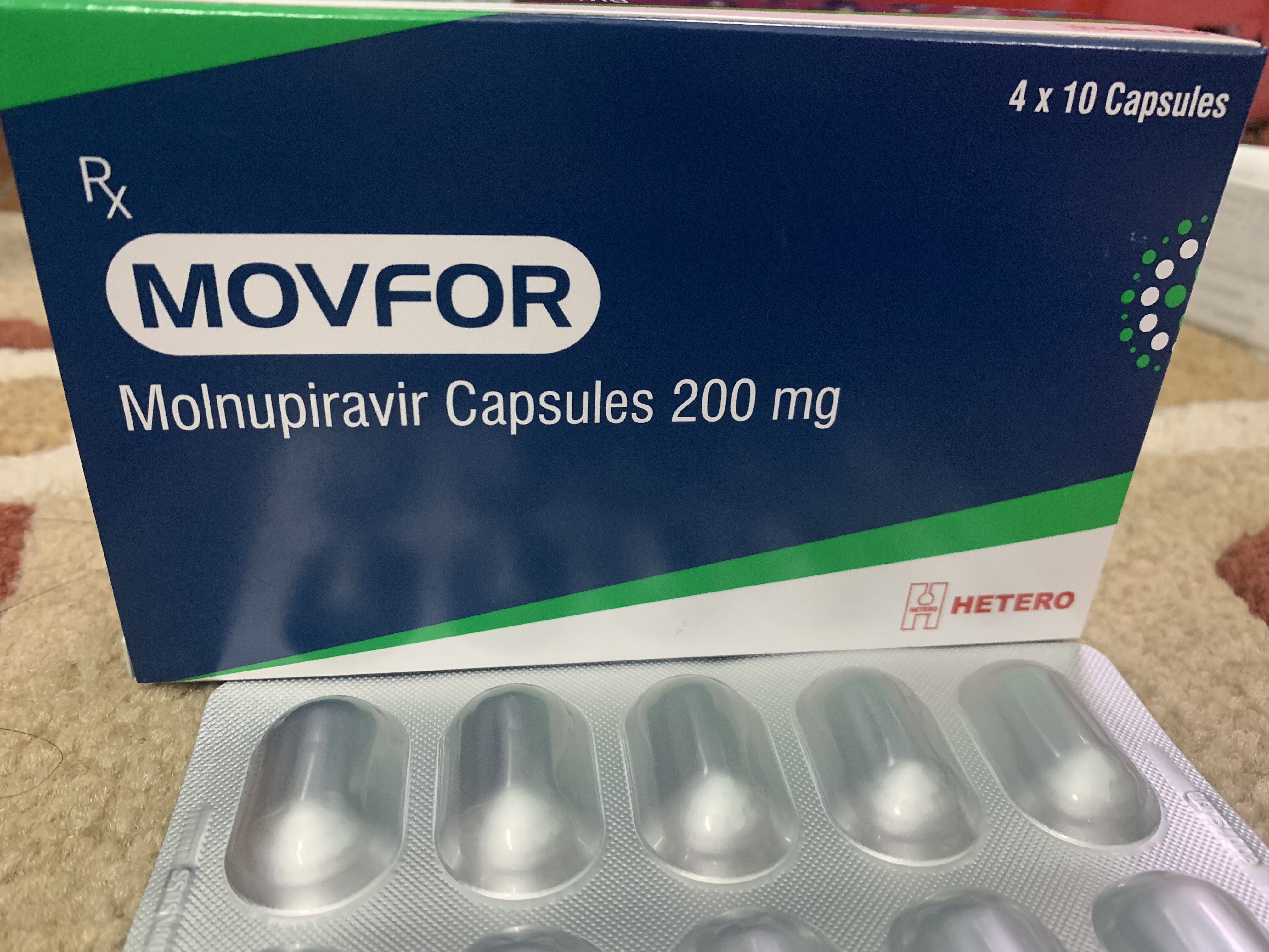 Bộ Y tế th&ocirc;ng tin về thuốc Molnupiravir v&agrave; c&aacute;c cảnh b&aacute;o khi d&ugrave;ng thuốc