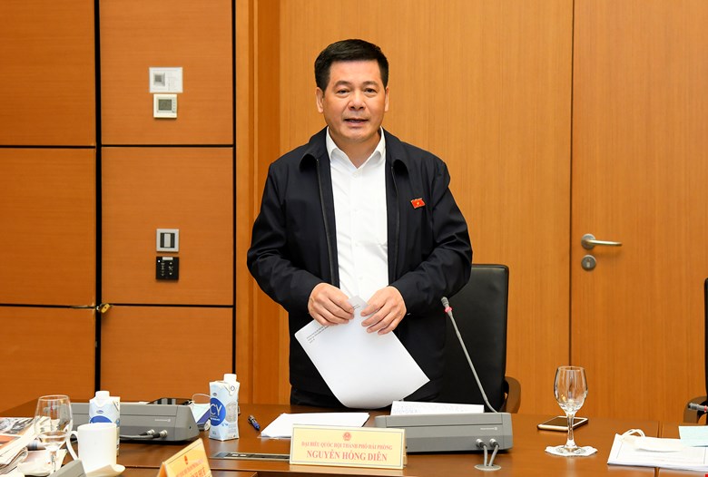 Bộ trưởng Bộ C&ocirc;ng Thương sẽ trả lời chất vấn về gi&aacute; xăng dầu tại phi&ecirc;n họp của UBTV Quốc hội