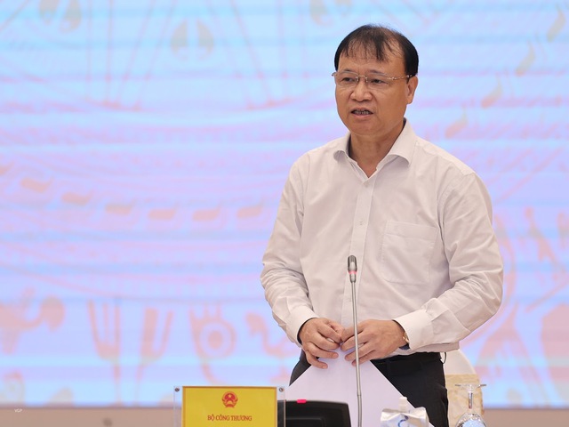 Sẽ cố gắng ở mức cao nhất để đảm bảo điều chỉnh mức gi&aacute; xăng dầu trong khả năng cho ph&eacute;p