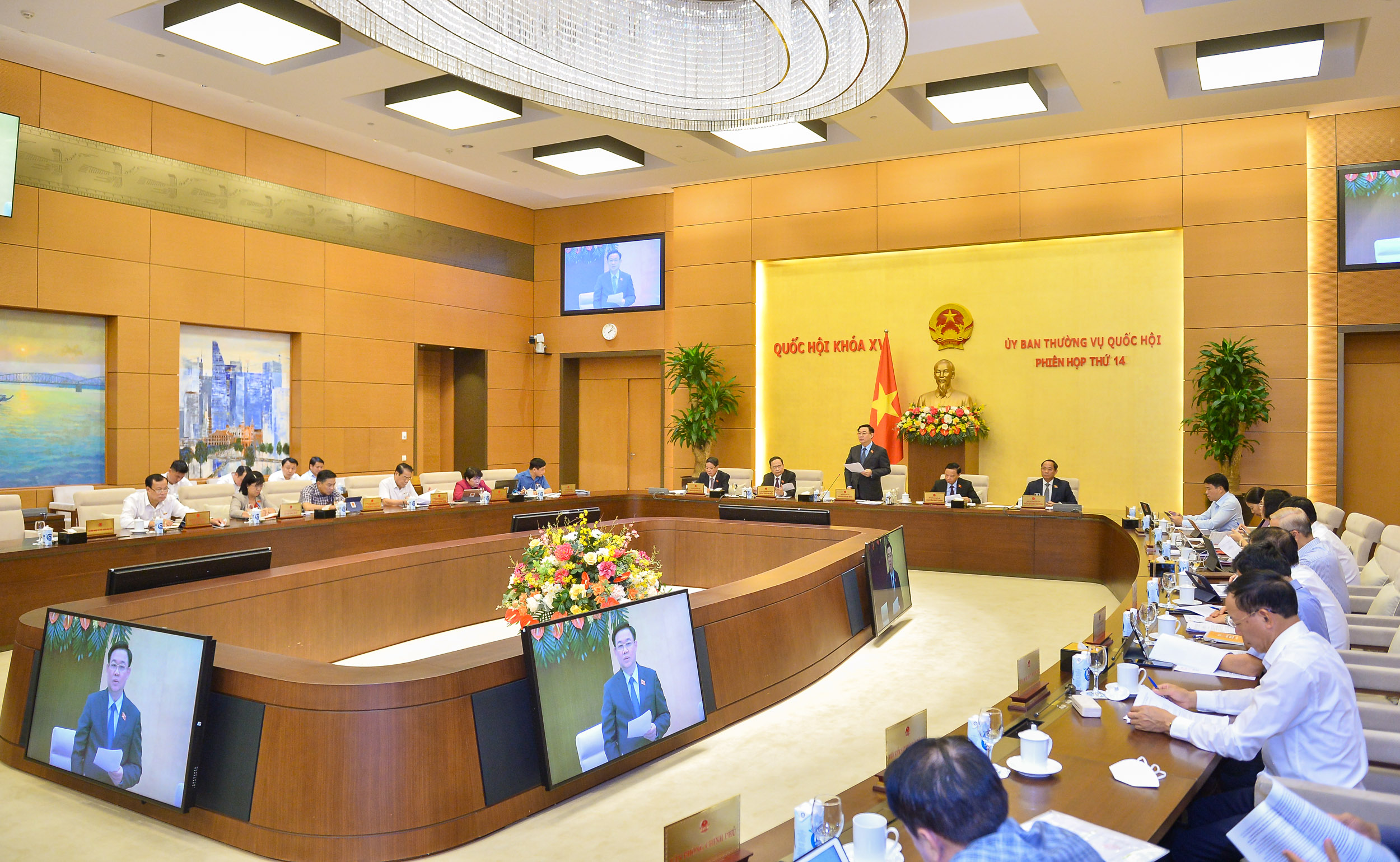 khai mạc phi&ecirc;n họp thứ 14 của Ủy ban Thường vụ Quốc hội
