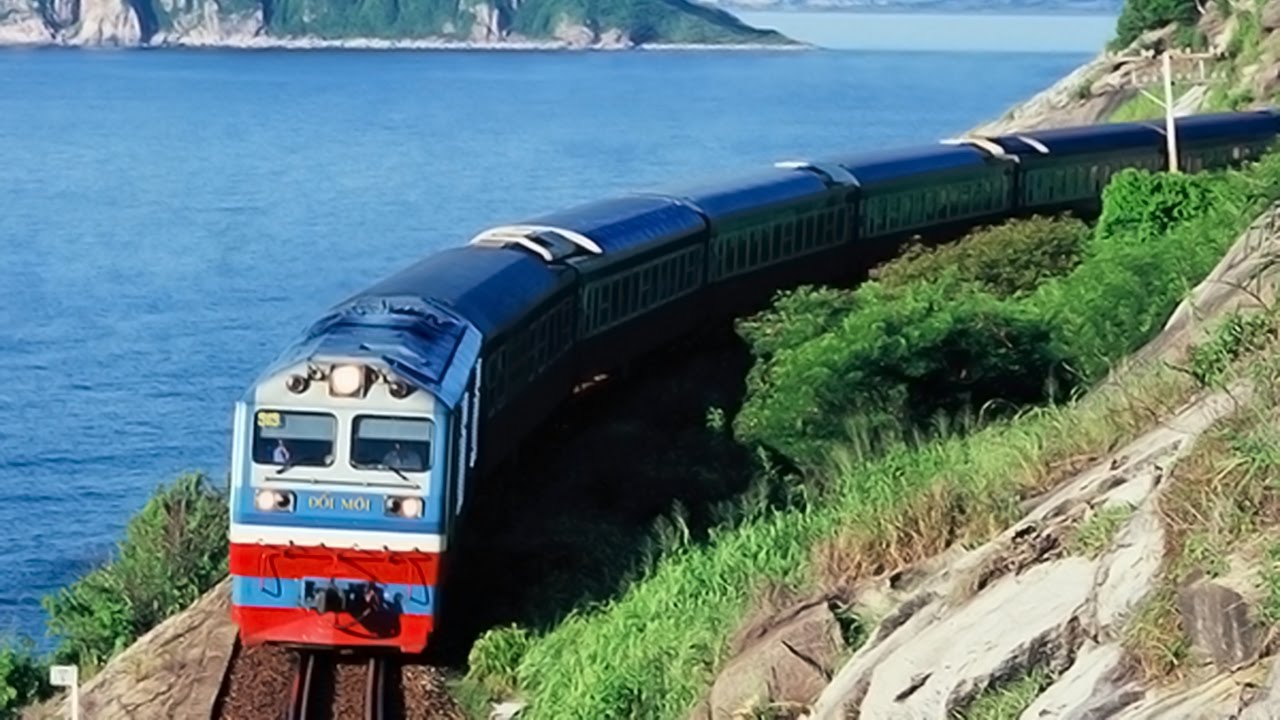Giảm gi&aacute; v&eacute; v&agrave; tăng nhiều chuyến t&agrave;u phục vụ nhu cầu đi lại dịp lễ 2/9