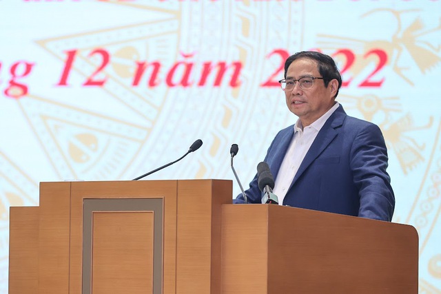 Thủ tướng: Phải x&aacute;c định chuyển đổi số l&agrave; qu&aacute; tr&igrave;nh chuyển đổi cả về tư duy, nhận thức v&agrave; h&agrave;nh động
