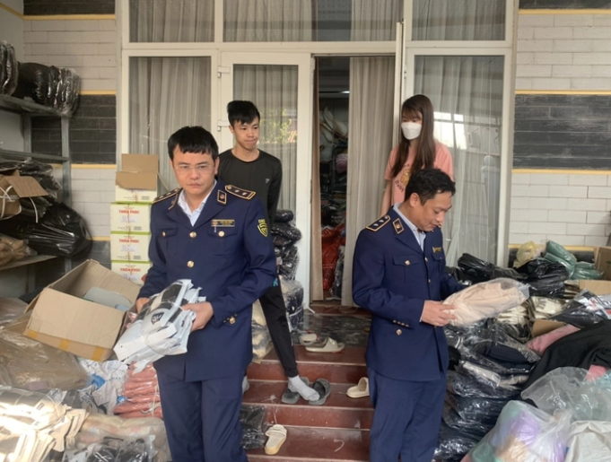 Vĩnh Ph&uacute;c: Xử phạt tr&ecirc;n 30 triệu đồng cơ sở kinh doanh h&agrave;ng h&oacute;a nhập lậu