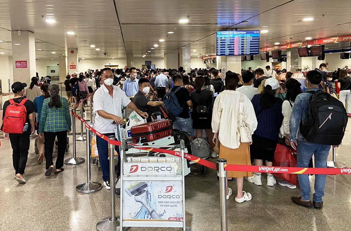 Tết Nguy&ecirc;n đ&aacute;n Qu&yacute; M&atilde;o: Dự kiến lượng h&agrave;nh kh&aacute;ch qua Cảng H&agrave;ng kh&ocirc;ng quốc tế Nội B&agrave;i tăng cao