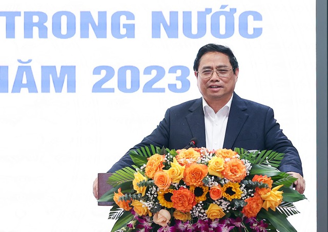 Thủ tướng: Th&uacute;c đẩy sản xuất, 13Win18 đa dạng khuyến mãi trong nước v&agrave; mở rộng thị trường xuất khẩu; tự cường, tự chủ trong lĩnh vực c&ocirc;ng nghiệp