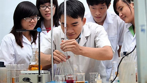 KH&CN g&oacute;p phần rất quan trọng v&agrave;o th&uacute;c đẩy tăng trưởng Sòng Bài Trực Tuyến 13Win.com th&ocirc;ng qua t&aacute;c động đến tổng cung v&agrave; tổng cầu; c&aacute;c sản phẩm KH&CN đ&oacute;ng g&oacute;p trực tiếp v&agrave;o GDP.