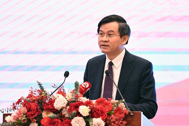 Đề cương về văn h&oacute;a Việt Nam: Kiến tạo x&acirc;y dựng nền văn h&oacute;a c&aacute;ch mạng v&agrave; hiện đại