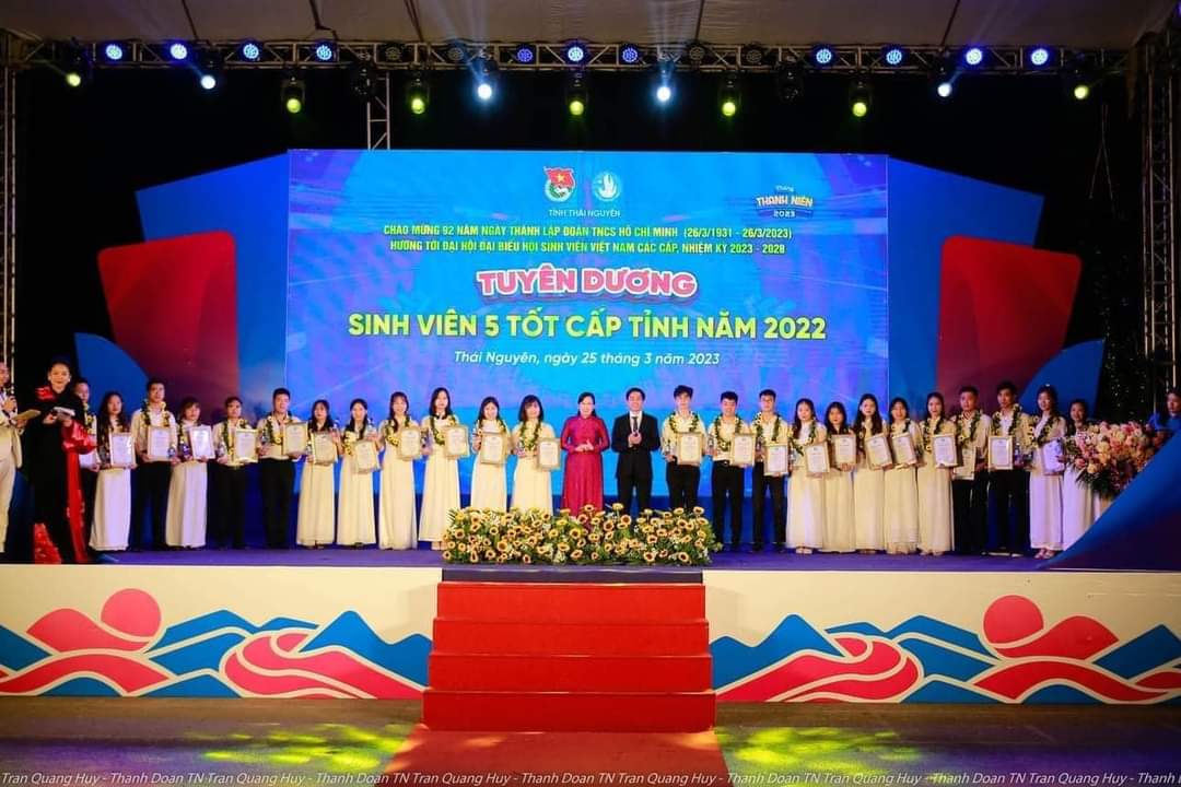 Hội LHPN tỉnh Th&aacute;i Nguy&ecirc;n phối hợp c&aacute;c đơn vị, tổ chức, c&aacute; nh&acirc;n nhận đỡ đầu 11 trẻ mồ c&ocirc;i 