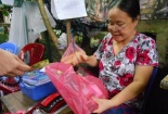 Giàu lên từ sách bán rong