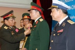 Tăng lương tướng lĩnh, giảm lương cục trưởng
