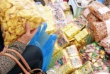 Thị trường bánh kẹo Tết: Mập mờ chất lượng