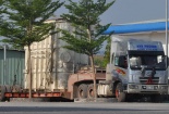Lạ đời xe chở trên 100 tấn qua mặt cảnh sát, thanh tra giao thông