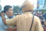 Vụ CSGT bẻ tay học sinh : Trưởng phòng CSGT nói gì ?