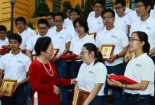 Phó chủ tịch nước biểu dương đoàn học sinh đoạt giải Olympic quốc tế